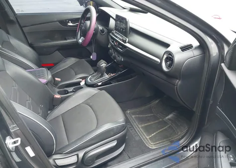 2021 Kia Forte Gt-Line z USA, uszkodzony, nr VIN 3KPF34ADXME326203